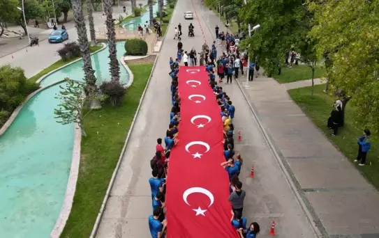 Akdeniz Üniversitesi'nde Cumhuriyet Koşusu