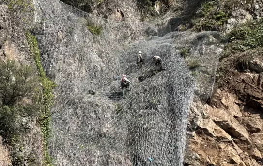 Karabük-Zonguldak Demir Yolu Heyelan Nedeniyle Kapandı