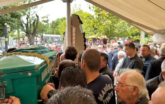 Alaşehir'deki Trafik Kazasında İki Kişi Hayatını Kaybetti