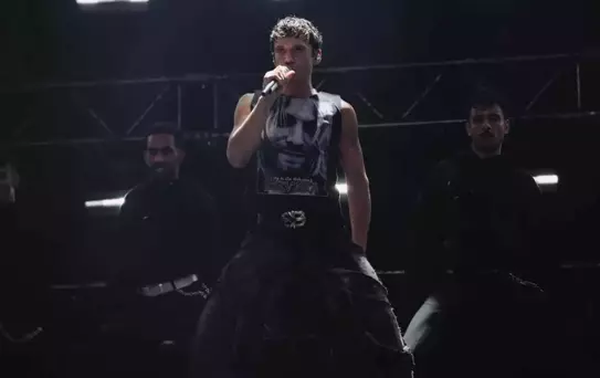 Edis sahnede zor anlar yaşadı, hastalığını ilk kez açıkladı