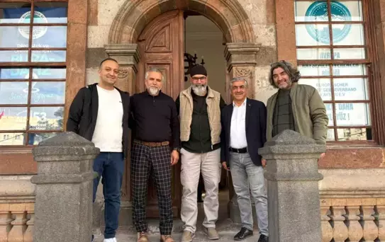 İhsan Kılıç'tan Avrupalı Türkler için İrtibat Bürosu Çağrısı