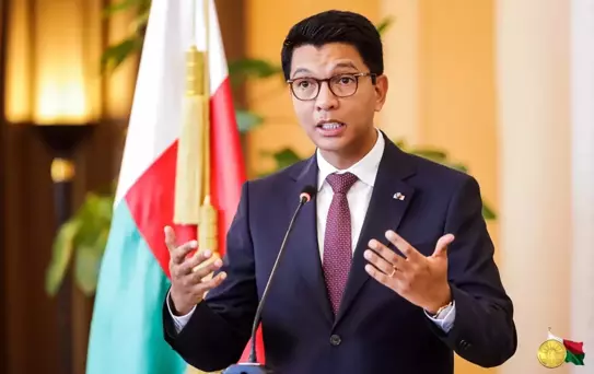 Madagaskar'da devrik Cumhurbaşkanı Rajoelina vatandaşlıktan çıkarıldı