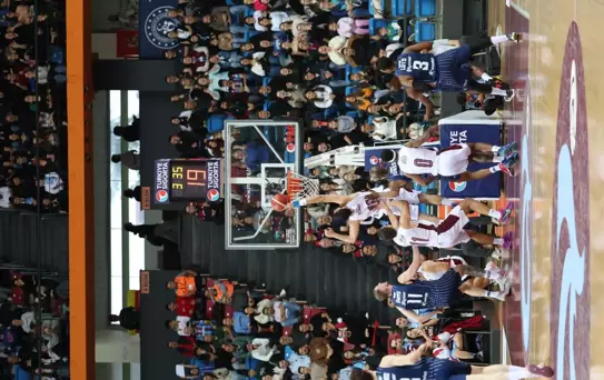 Trabzonspor, Anadolu Efes'e Yenildi