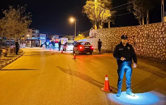 Besni'de Huzur Uygulaması: 4 Şahıs Yakalandı