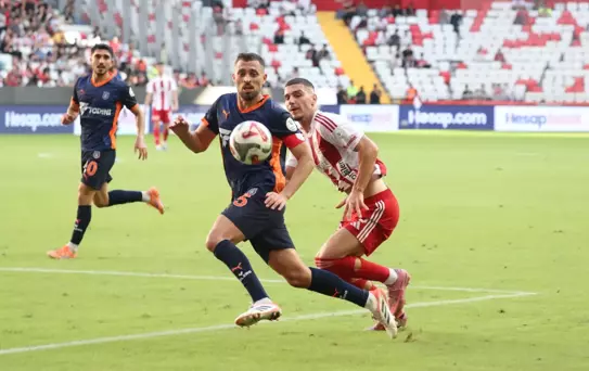 Antalyaspor 4-0 Başakşehir'e yenildi