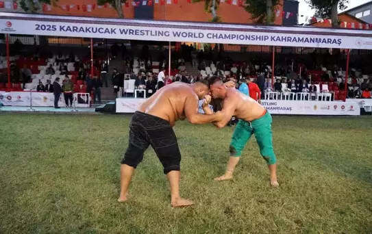 Kahramanmaraş'ta Kısa Şalvar Güreş Şampiyonası Tamamlandı