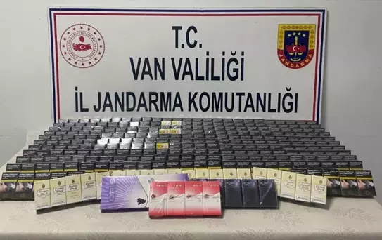 Başkale'de 1859 Paket Kaçak Sigara Ele Geçirildi