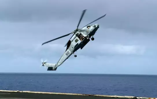 USS Nimitz'den İki Hava Aracı Düştü