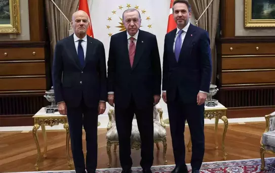 Cumhurbaşkanı Erdoğan, İtalya Milli Hidrokarbon Ajansı Başkanı Descalzi'yi kabul etti
