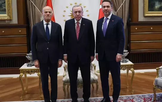 Cumhurbaşkanı Erdoğan, İtalya Milli Hidrokarbon Ajansı Başkanı Descalzi'yi kabul etti