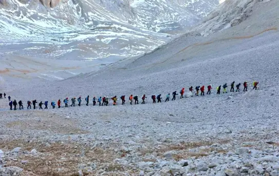 Cumhuriyet coşkusu Aladağlar'ın zirvesinde yaşandı