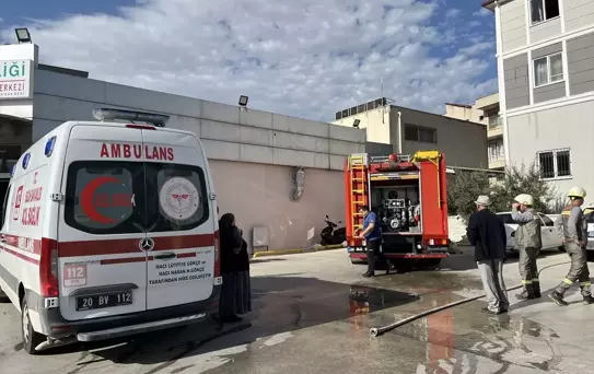 Pamukkale'de Yangın: Bir Kadın Dumandan Etkilendi