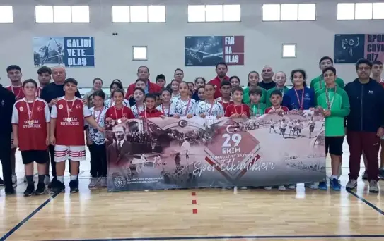 Devrekli Öğrenci Badminton'da İkinci Oldu