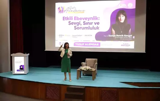 Sakarya'da 'Güçlü Aile Akademisi' Konferansı Düzenlendi