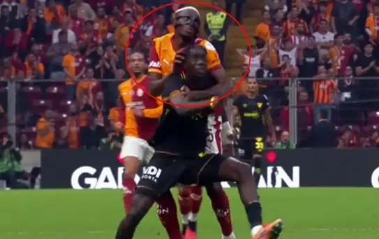 Kırmızı kart mı değil mi? Ünlü yorumcular ülkenin konuştuğu pozisyona son noktayı koydu