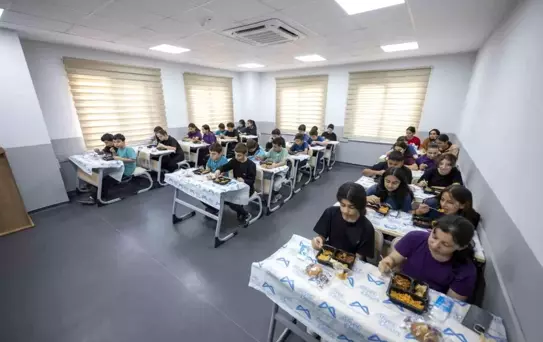 Mersin'de LGS Öğrencilerine Sıcak Yemek Desteği