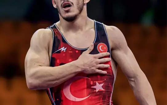 Tolga Özbek Bronz Madalya Kazandı
