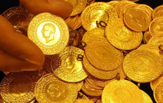 Atölyelerin tek tek kapandığı Kapalıçarşı'da esnaf kol kesiyor