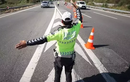 İşte 29 Ekim'de İstanbul ve Ankara'da trafiğe kapatılacak yollar