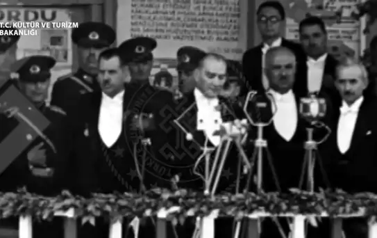 Cumhuriyet Bayramı 10'uncu Yıl Nutku ile Kutlandı