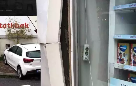 Gebze'de bina çökmesi: 2 ölü