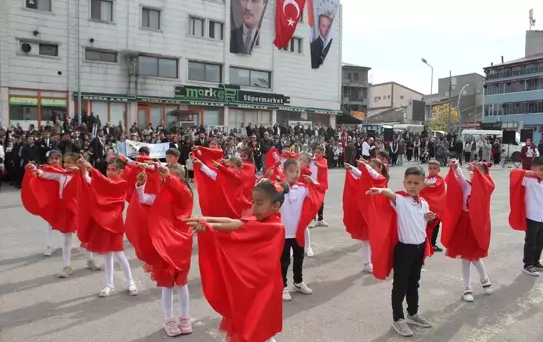 Malazgirt'te 29 Ekim Cumhuriyet Bayramı kutlandı