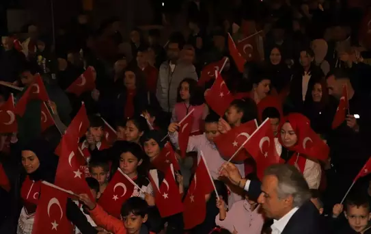 Demirci'de Fener Alayı ile Cumhuriyet Coşkusu