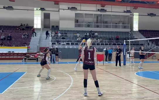 arsaVev'den Hatay Voleybol Takımı'na Destek