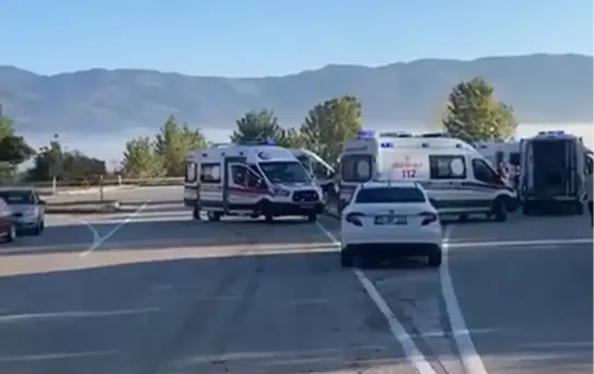 Tokat'ta Midibüs Kazası: 10 Yaralı