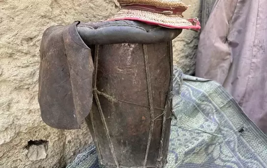 Hausa'nın Duman Girke Davulu: Gelenekten Sahnelerde