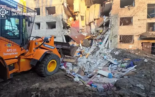 Rusya'nın Ukrayna'ya Kapsamlı Saldırısı: 2 Ölü, 13 Yaralı