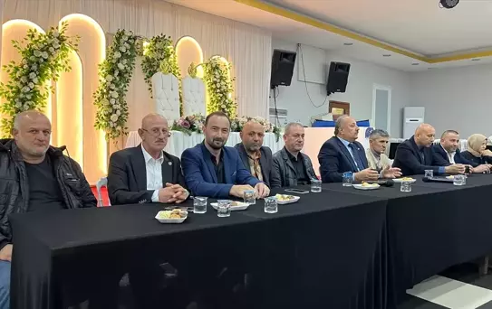 Esnafla Buluşan Başkan, Yeşil Cadde'yi Yenileyecek