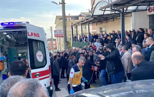 İzmit Belediyesi Muhtar İşleri Müdürü Ozan Aksu'nun Günü İki Büyük Acıyla Geçti