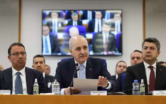 Bütçe Komisyonu'nda Numan Kurtulmuş salonu terk etti: Bu çok ağır bir hakaret