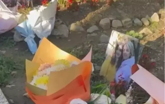 Yangında Kaybedilenlerin Mezarı Ziyaret Edildi