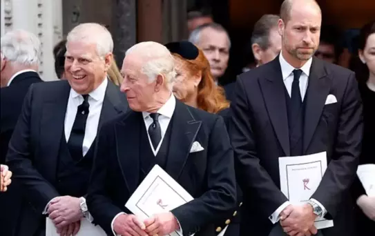 Prens William'dan Prens Andrew'e sert tavır! Kraliyette Yeri Yok!''