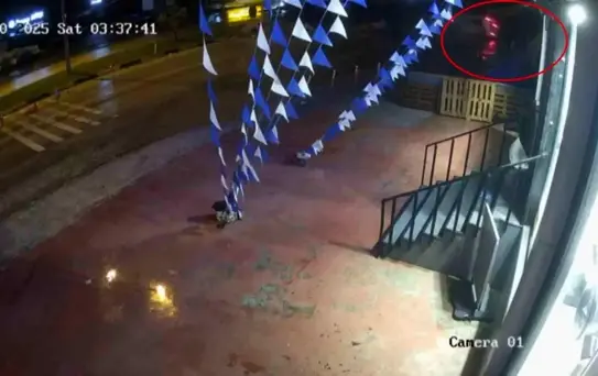 Hatay'da Kaza: Ticari Araç Takla Attı