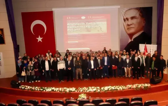 TOGÜ'de 'Arşivlerin Tanıtımı ve Kullanımı Eğitimi Projesi'