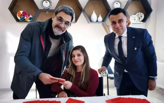 Uğur Işılak Engelli Bireylerle Bir Araya Geldi