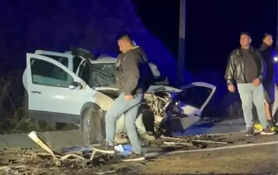 Uşak'ta Feci Kaza: 2 Ölüm, 3 Yaralı