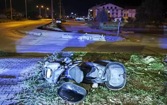 Karaçulha'da Motosiklet Kazası: 21 Yaşında Genç Hayatını Kaybetti