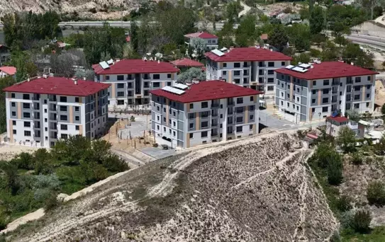 Gürün'de Afet Konutları Teslim Edildi