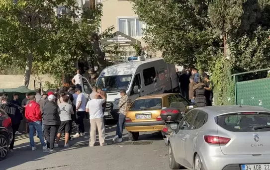 Sarıyer'de Çift Silahla Ölü Bulundu