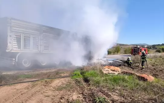 Yüreğir'de Tır Yangını