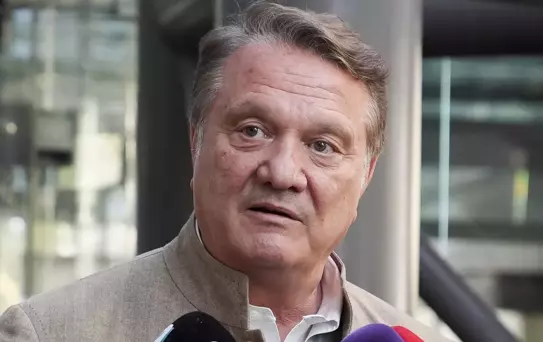 Beşiktaş'ta eski başkan Hasan Arat ve yönetimi ibra edilmedi