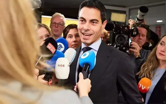 Hollanda'da Jetten Seçimi Kazandı