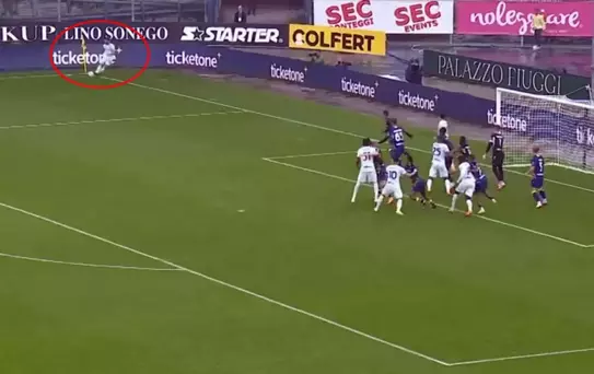 Ne yaptın sen Hakan Çalhanoğlu! Kullandığı korneri görenler inanamıyor