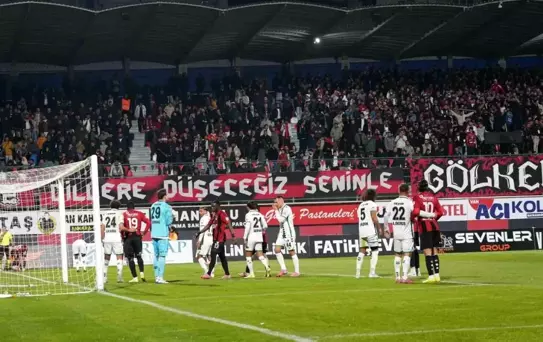 Vanspor FK, Sakaryaspor'u 3-2 Yendi