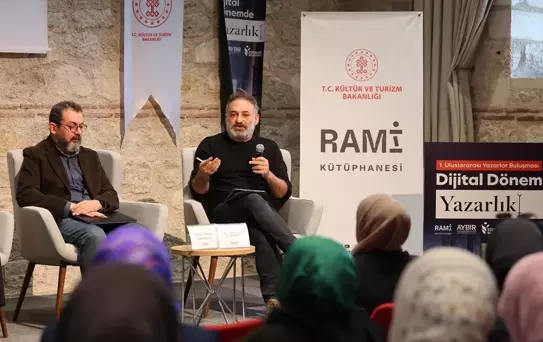 Yazarlar Buluşması'nda Yapay Zeka Tartışıldı