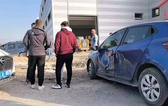 İnegöl'de Motosiklet Kazası: Sürücü Ağır Yaralandı